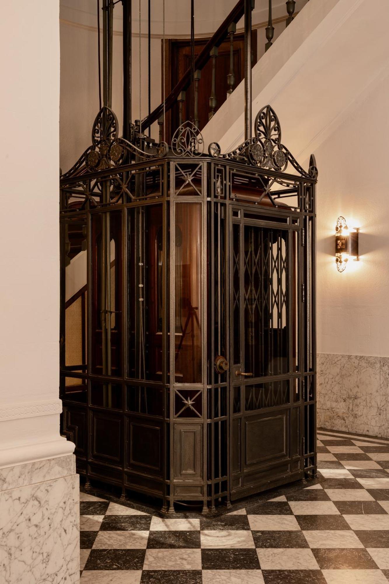 De Gulden Poorte, A Lxryhome Hotel Collection Antwerp Exterior photo